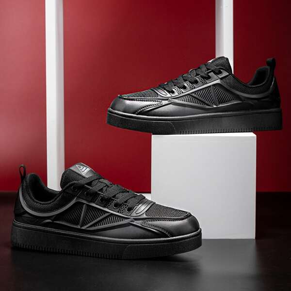 

Men Minimalist Textured Skate Shoes, Black