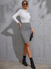 Modelyn Houndstooth Print Double Breasted Tweed Skirt - Black and White - View 3