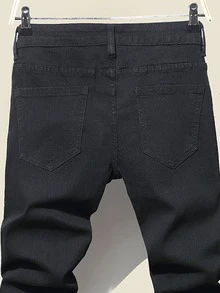 Manfinity 男士骷髏和字母圖案緊身牛仔褲 - 黑色 - 查看 4