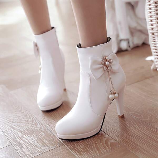

Bow Decor Chunky Heeled Boots, White
