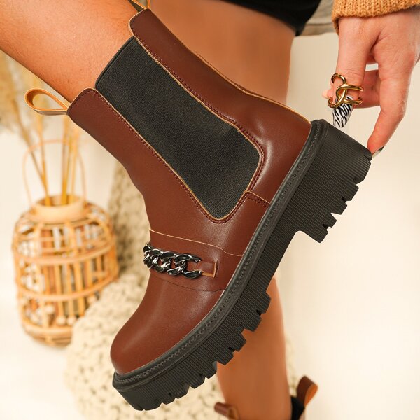 

Chain Decor Chelsea Boots, Brown