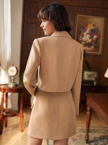 SHEIN 西裝領補丁口袋西裝外套和翻蓋細節半身裙 - 卡其色 - 查看 2