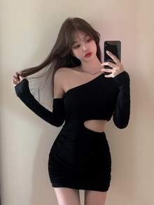 女士夏季套装：荷叶边长袖连衣裙