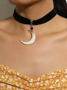 1pc Minimalist Boho Moon Pendant Necklace - Silver - View 1