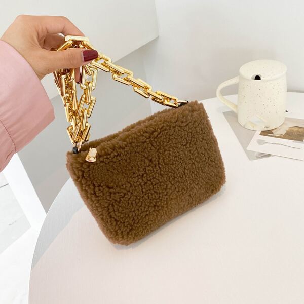 

Minimalist Fluffy Chain Baguette Bag, Brown