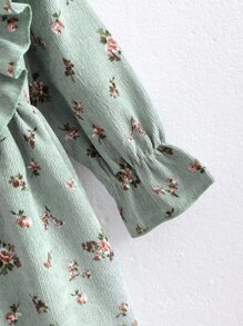 SHEIN Vintaside Kids Baby Girl Floral Print Ruffle Trim Flounce Sleeve Corduroy Dress - Mint Green - View 3