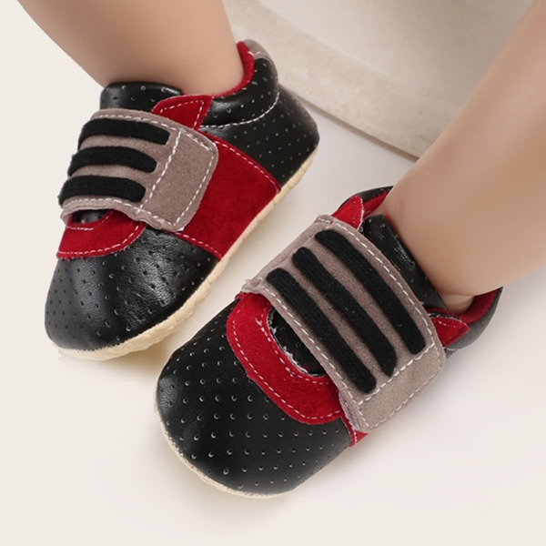 

Baby Colorblock Velcro Strap Sneakers, Black