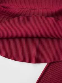 小女童條紋針織花邊下擺上衣和緊身打底褲