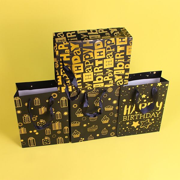 

4pcs Bronzing Pattern Birthday Gift Bag, Multicolor