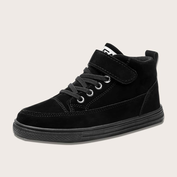 

Boys Minimalist Lace Up Front Sneakers, Black