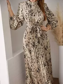 Modelyn 滿版印花燈籠袖繫腰帶連衣裙 - 卡其色 - 查看 3