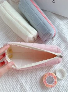 1pc Random Thick Velvet Pencil Case, Warm And Durable Student Pen Bag - Multicolor - View 2