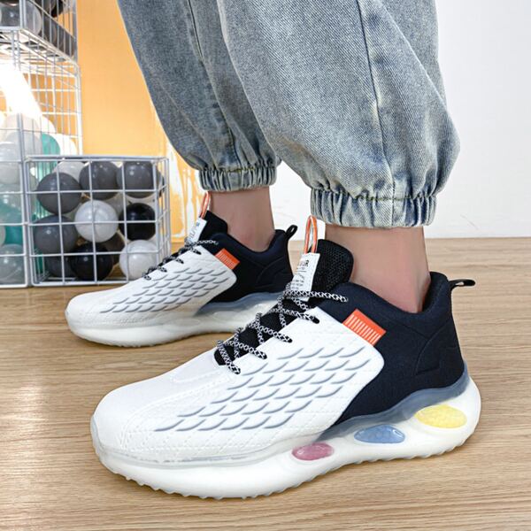 

Colorblock Letter Patch Lace-up Front Running Shoes, Black and white