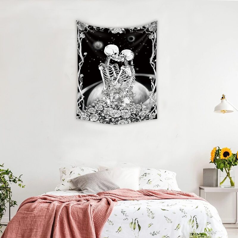 

Skull Print Tapestry, Black and white