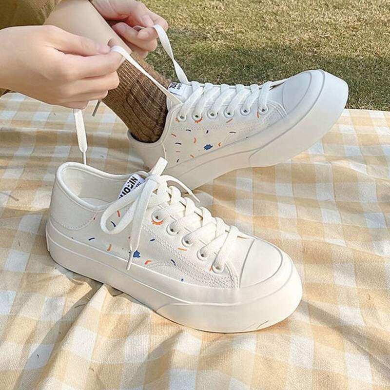 

Lace Up Front Canvas Shoes, White