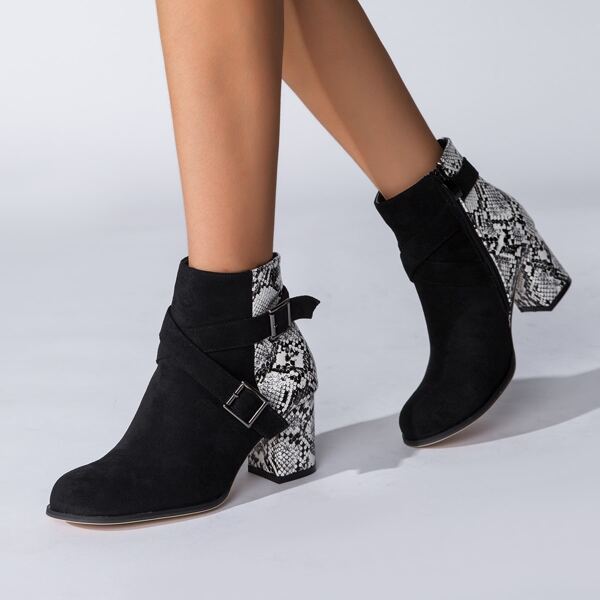 

Snakeskin Graphic Buckle Decor Chunky Heeled Boots, Multicolor
