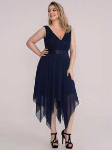 EVERPRETTY Plus Contrast Lace Asymmetrical Hem Party Dress - Navy Blue - View 7