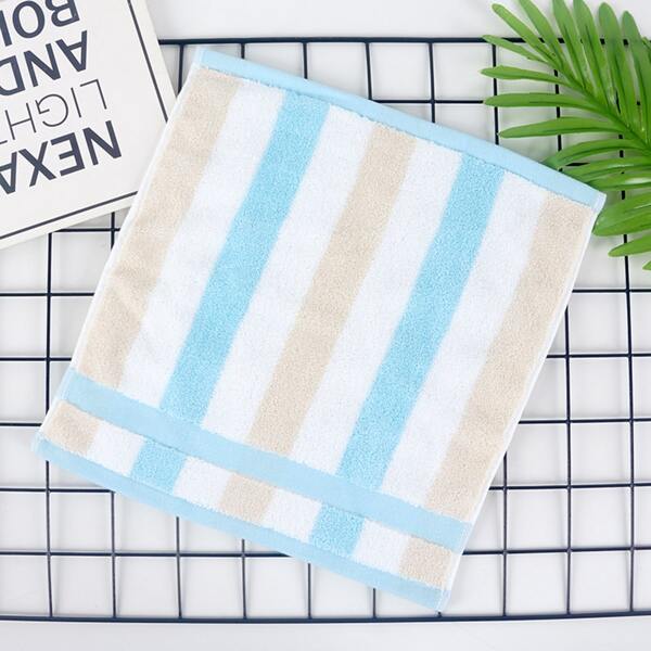 

1pc Stripe Print Towel, Multicolor