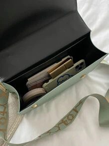 衍縫翻蓋單肩包