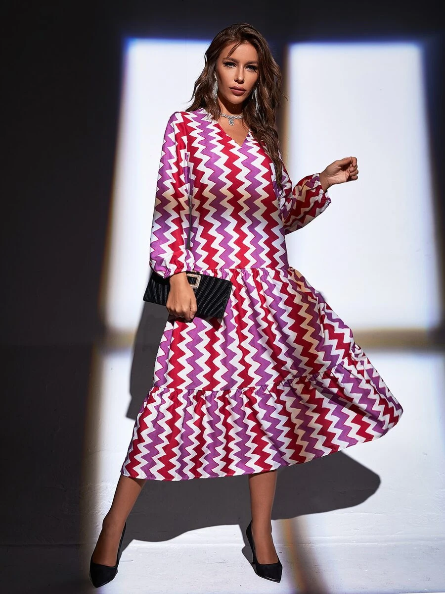 Vestido con estampado de cheurón de manga farol bajo con fruncido - Multicolor - Ver 1