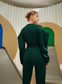 Sylvia Mollie 素色羊腿袖腰帶上衣