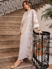 Al Najma Geo Print Notched Neck Batwing Sleeve Kaftan Without Belt - Multicolor - View 3