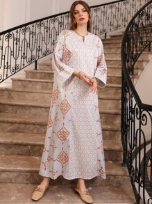 Al Najma Geo Print Notched Neck Batwing Sleeve Kaftan Without Belt - Multicolor - View 5