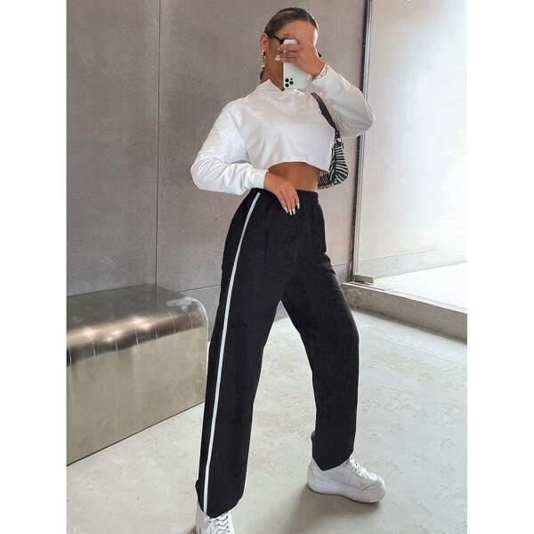 

Contrast Tape Slant Pocket Pants, Black