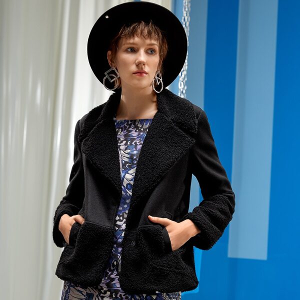 

Peak Collar Slant Pocket Overcoat, Black