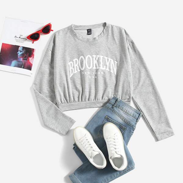 

Letter Graphic Crop Sweatshirt, Light grey