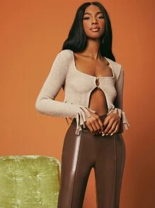 SHEINNeu 紐扣開襟下擺開叉短款上衣 - 杏色 - 查看 4