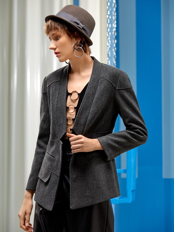 Sheila Zeferino 落肩翻盖细节镂空大衣，节日