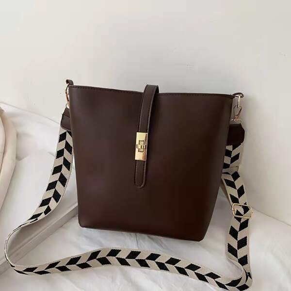 

Twist Lock Large Capacity Bucket Bag, Coffee brown