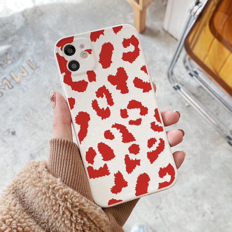 

Leopard Phone Case, Red and white