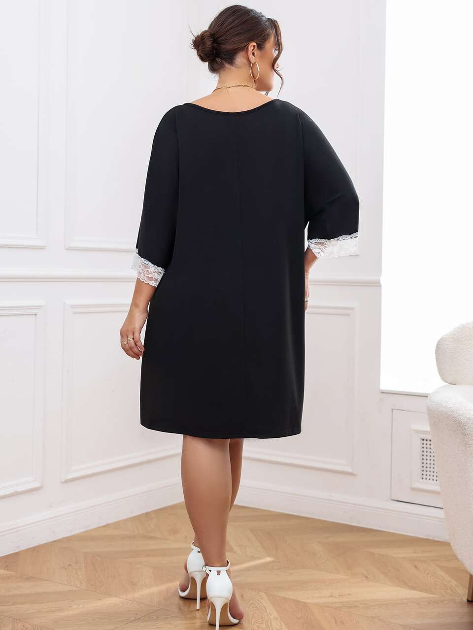 Plus Lace Cuff Round Neck Dress