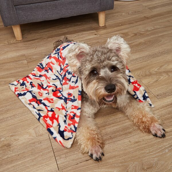 

Camouflage Pattern Pet Blanket, Multicolor