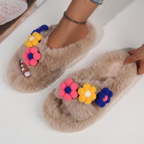 

Floral Decor Fluffy Slippers, Khaki
