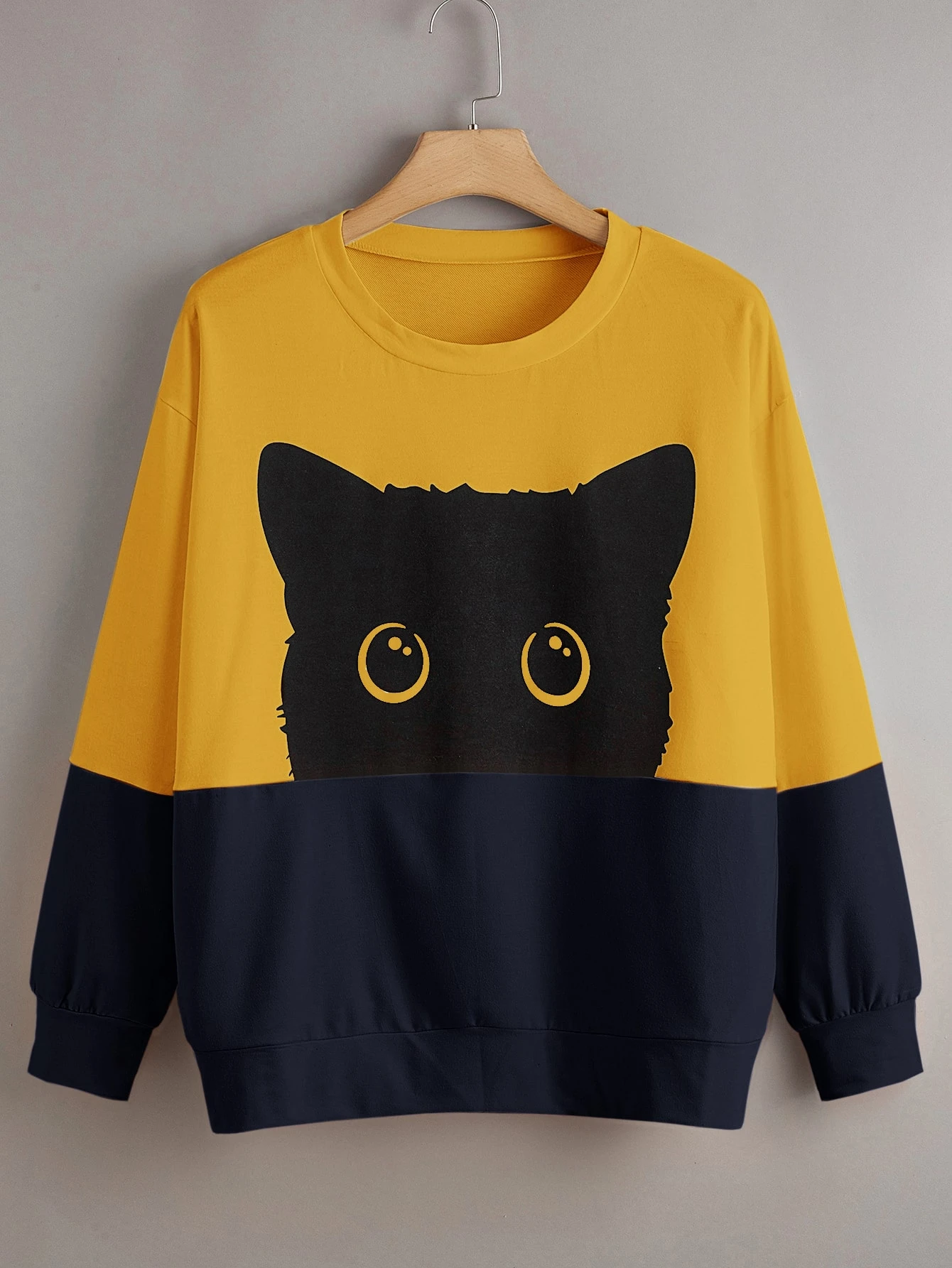 Color block cat print sweatshirt Clearance