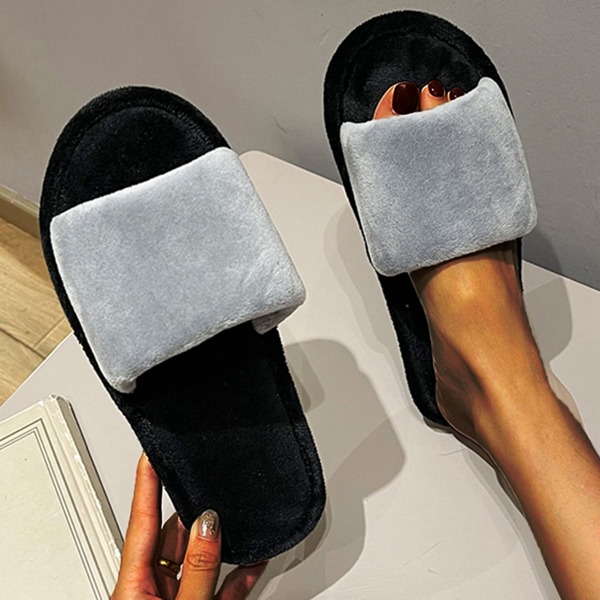 

Minimalist Fluffy Slippers, Grey