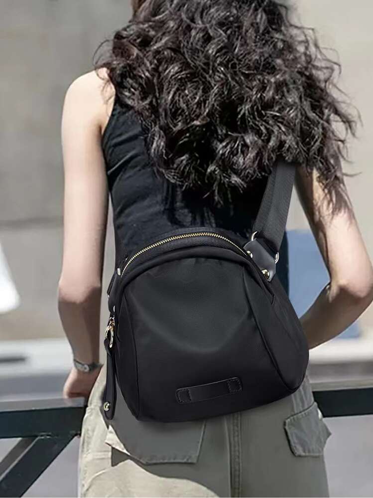 Minimalist Crossbody Bag Casual Black Small Crossbody Bag, All-Match Sports Outdoor Storage Nylon Fancy Pack - Black - View 1