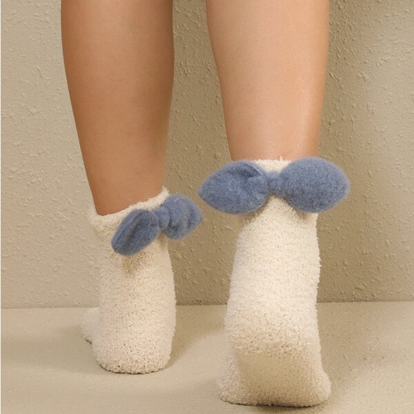

Bow Decor Fuzzy Socks, White