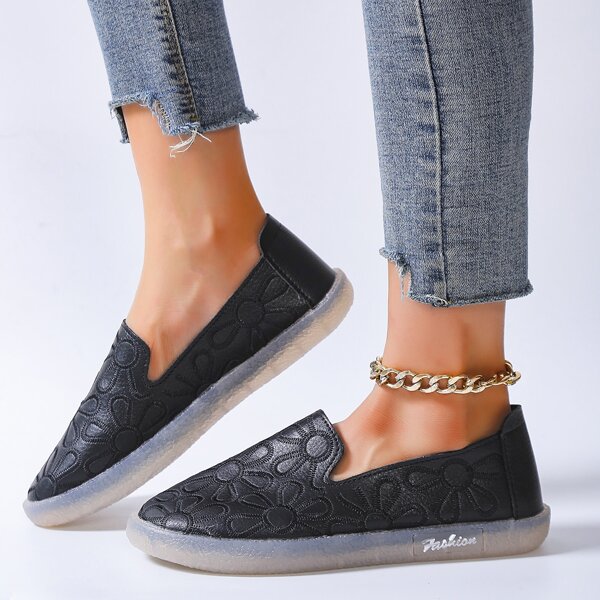

Minimalist Floral Embroidered Flats, Black