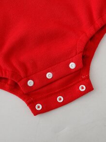 Peninsula Baby 嬰兒愛心和標語圖案網眼刺繡荷葉邊附髮帶連身背心 - 紅色 - 查看 5