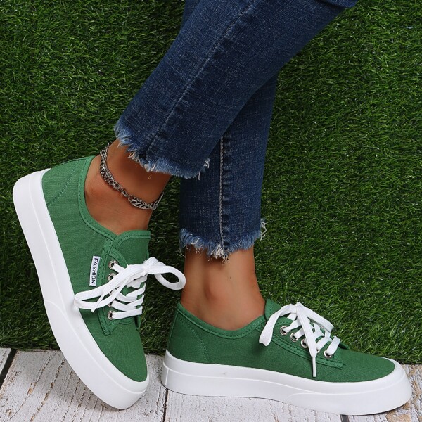 

Two Tone Lace-up Front Skate Shoes, Green