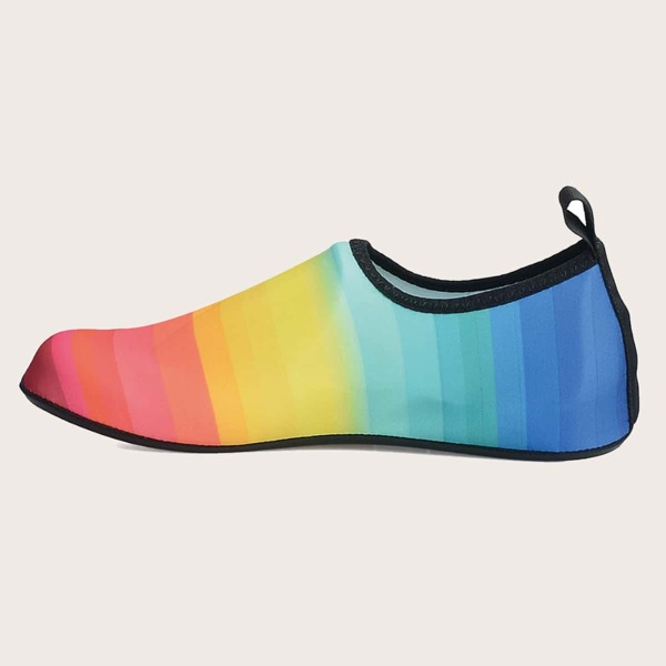 

Rainbow Striped Pattern Aqua Socks, Multicolor