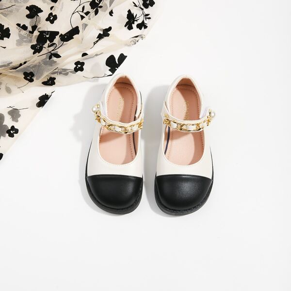 

Girls Two Tone Chain Decor Mary Janes, Black and white