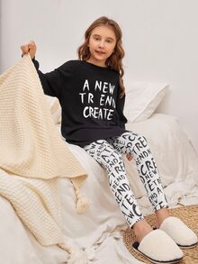 SHEIN 女孩1入組字母圖案落肩袖上衣和1入組緊身打底褲睡衣套裝 - 黑與白 - 查看 4