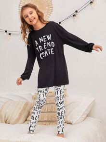 SHEIN 女孩1入組字母圖案落肩袖上衣和1入組緊身打底褲睡衣套裝 - 黑與白 - 查看 5