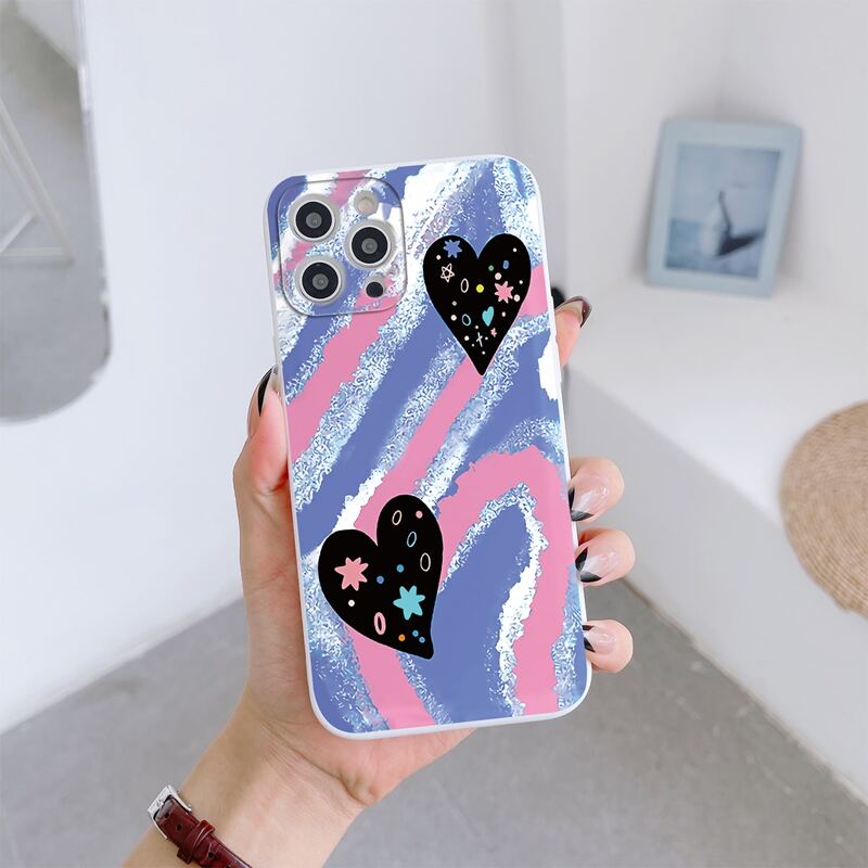 

Heart Pattern Phone Case, Multicolor