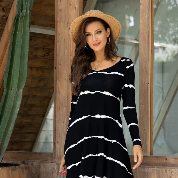 

Graphic Print Tee Dress, Black and white